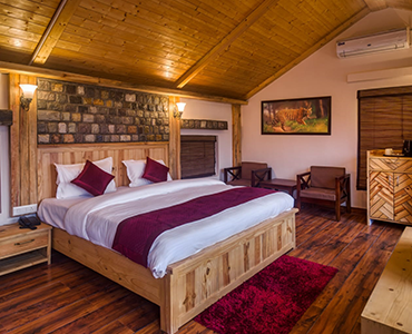 Family enjoying at Pitaara Cottage near Jim Corbett